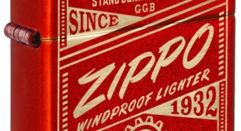 Zippo Legendaris Warna Merah Metalik: Sentuhan Vintage, Kualitas Tak Tertandingi!